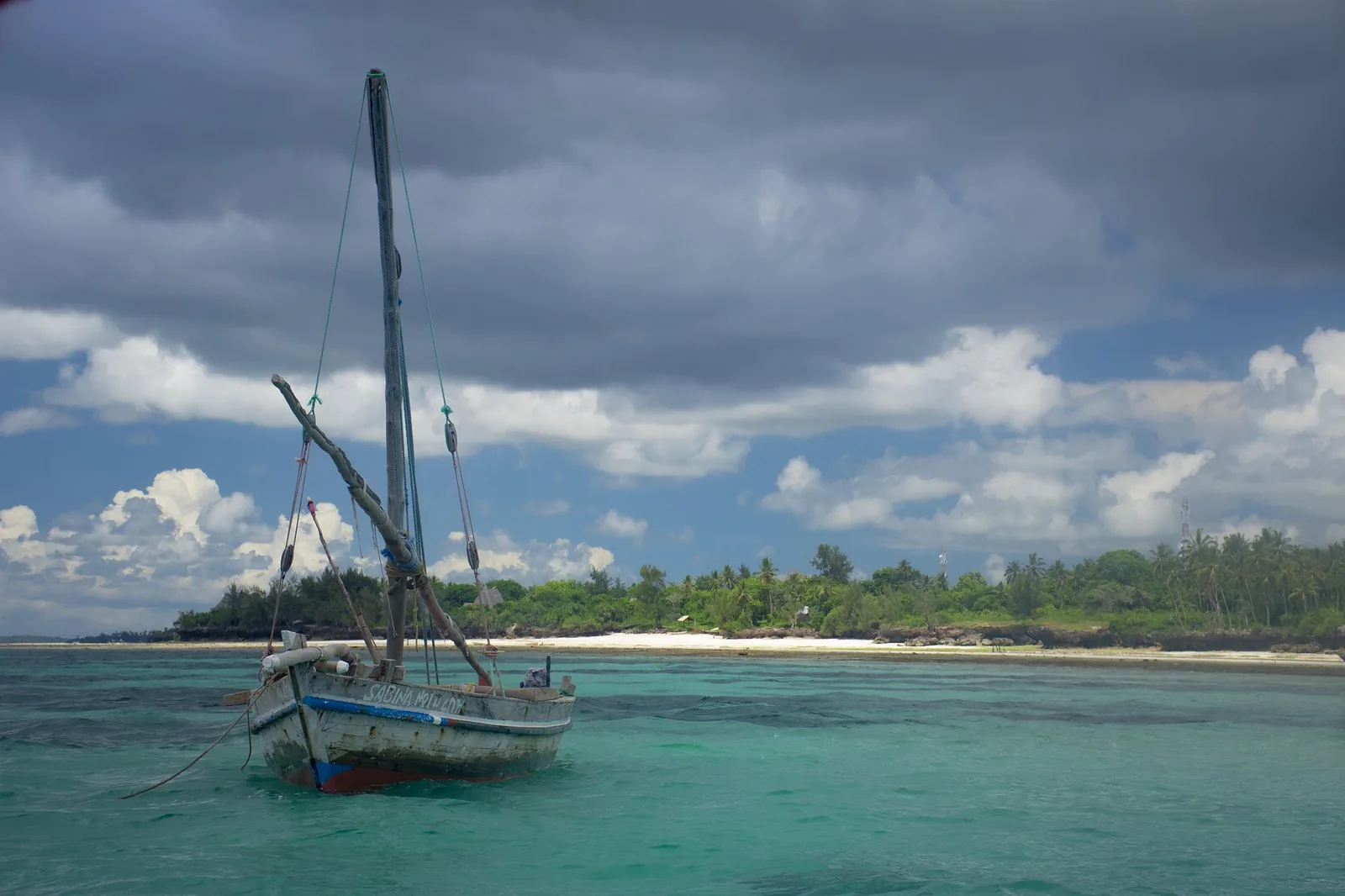 Turquoise sea and white sand on Zanzibar